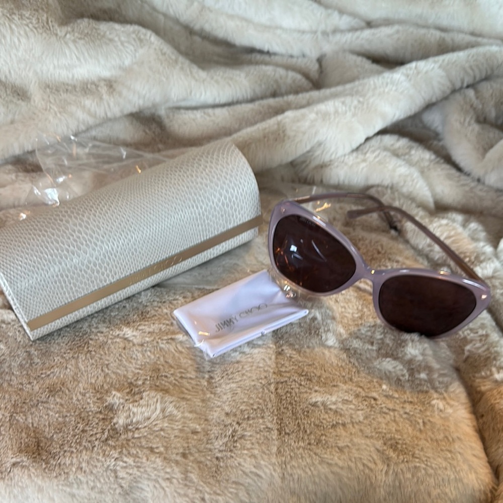 Jimmy Choo Purple Sunglasses Sleek Design, new with case, polarized